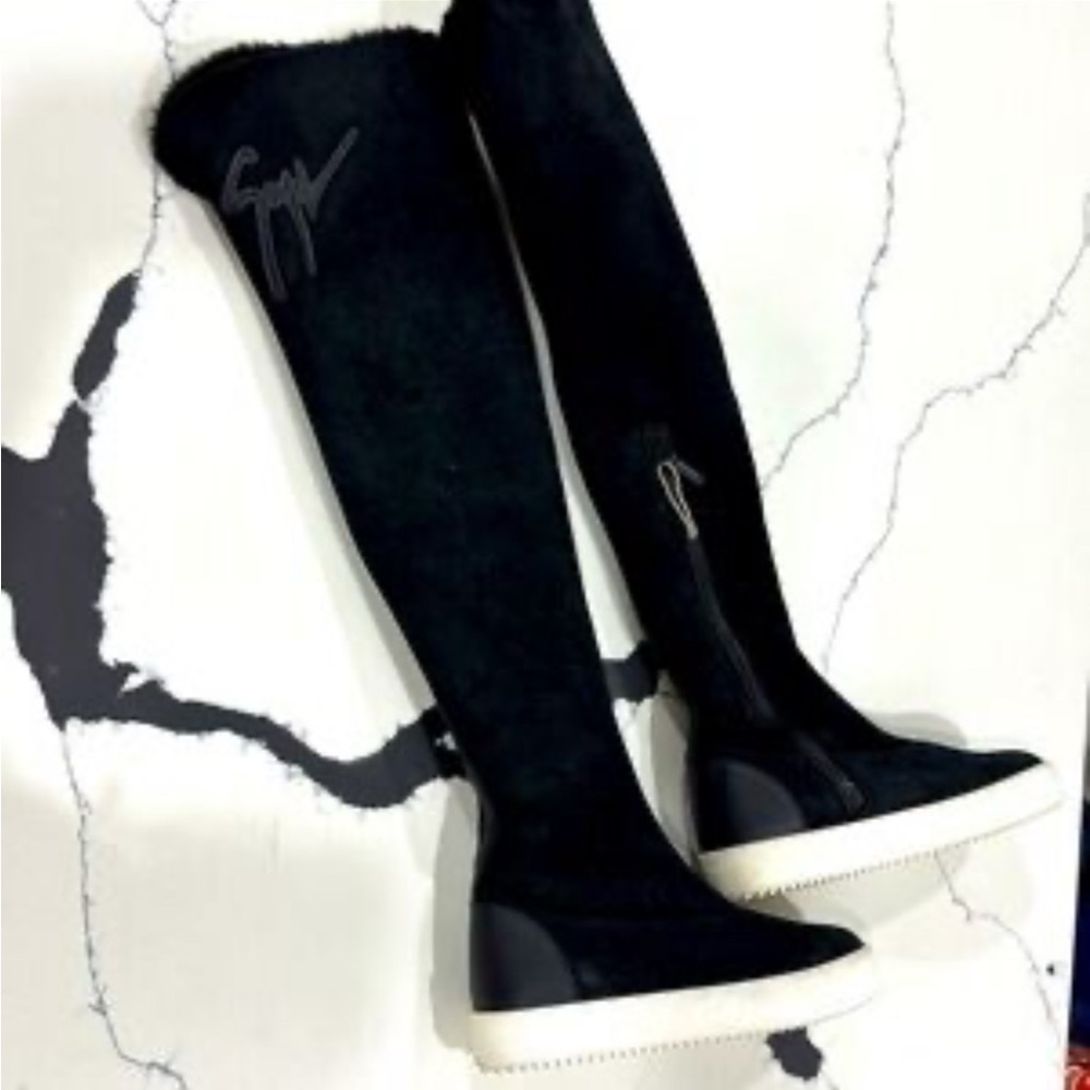 BRAND NEW KNEE GIUSEPPE  BOOTS